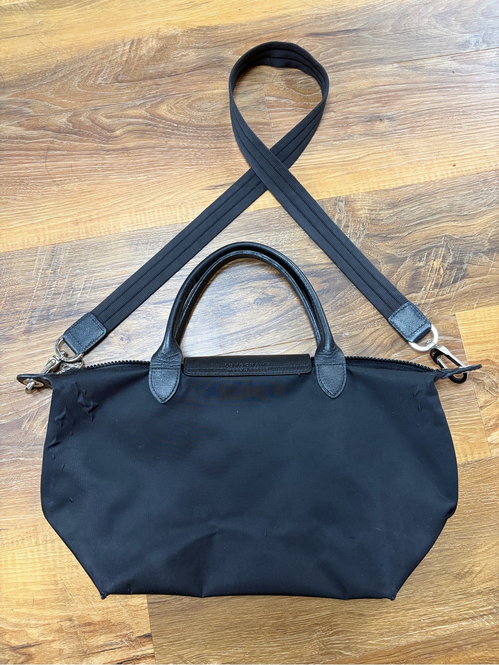 SOLD♥️ Longchamp Neo Black Le Pliage Nylon Tote with Removable Crossbody Strap - Picture 3 of 11